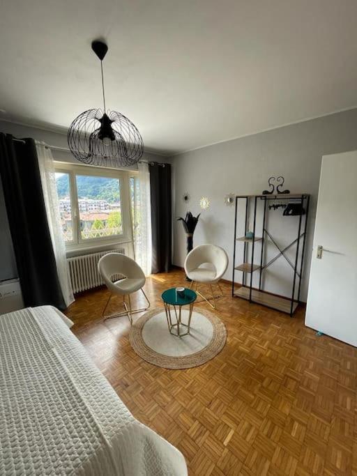 Charming Penthouse Near Como Lake Chiasso Buitenkant foto