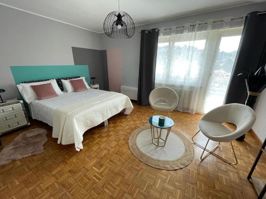 Charming Penthouse Near Como Lake Chiasso Buitenkant foto