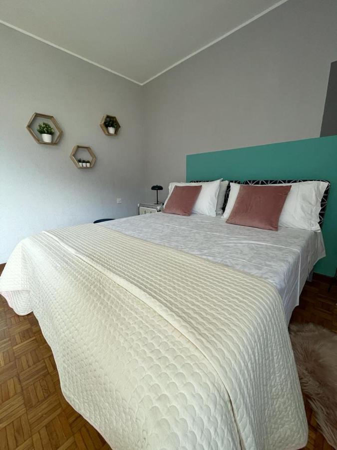 Charming Penthouse Near Como Lake Chiasso Buitenkant foto